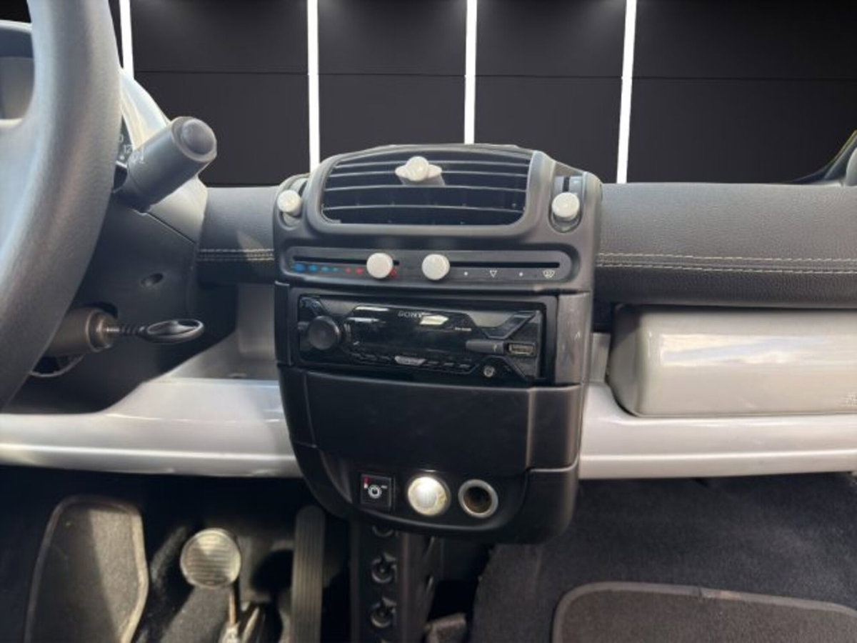 smart Fortwo 800 40 kW coupé passion cdi (14)
