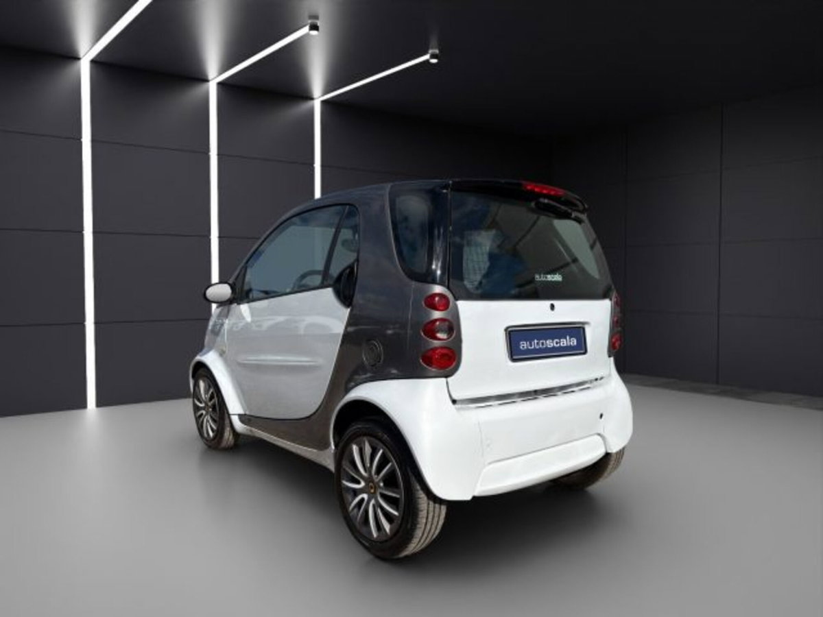 smart Fortwo 800 40 kW coupé passion cdi (3)