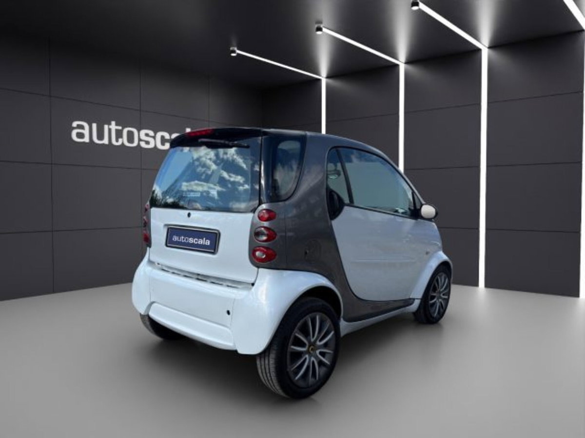 smart Fortwo 800 40 kW coupé passion cdi (5)