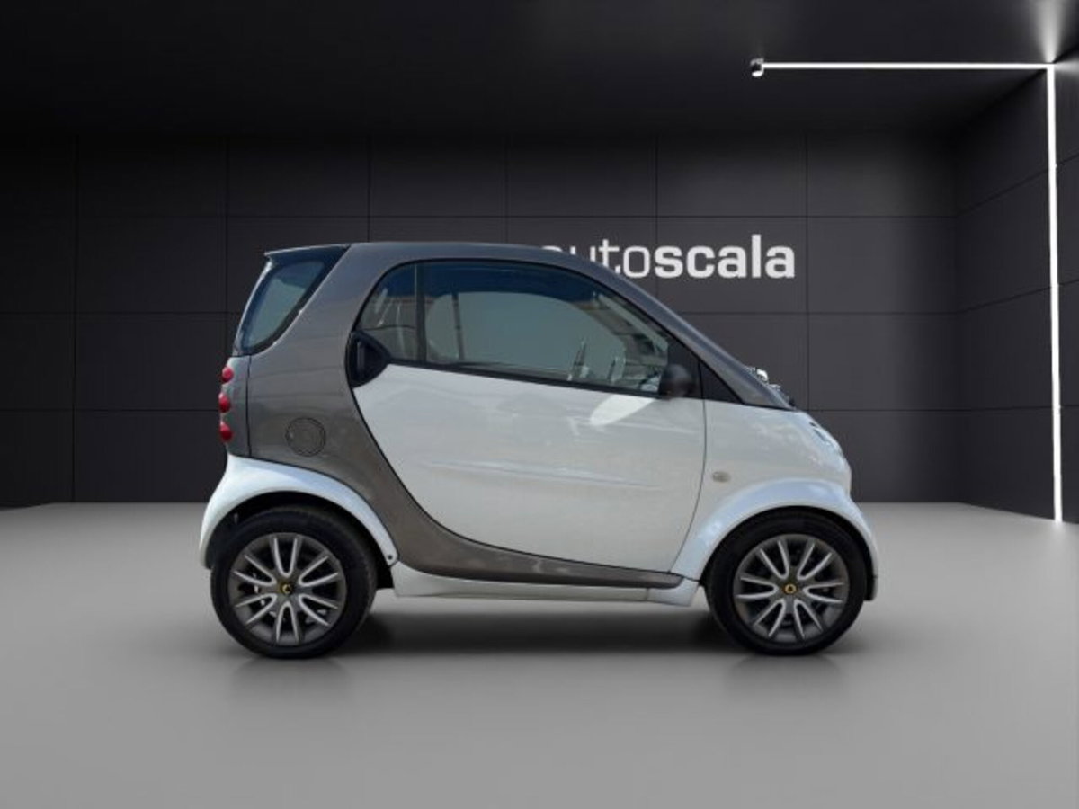 smart Fortwo 800 40 kW coupé passion cdi (6)
