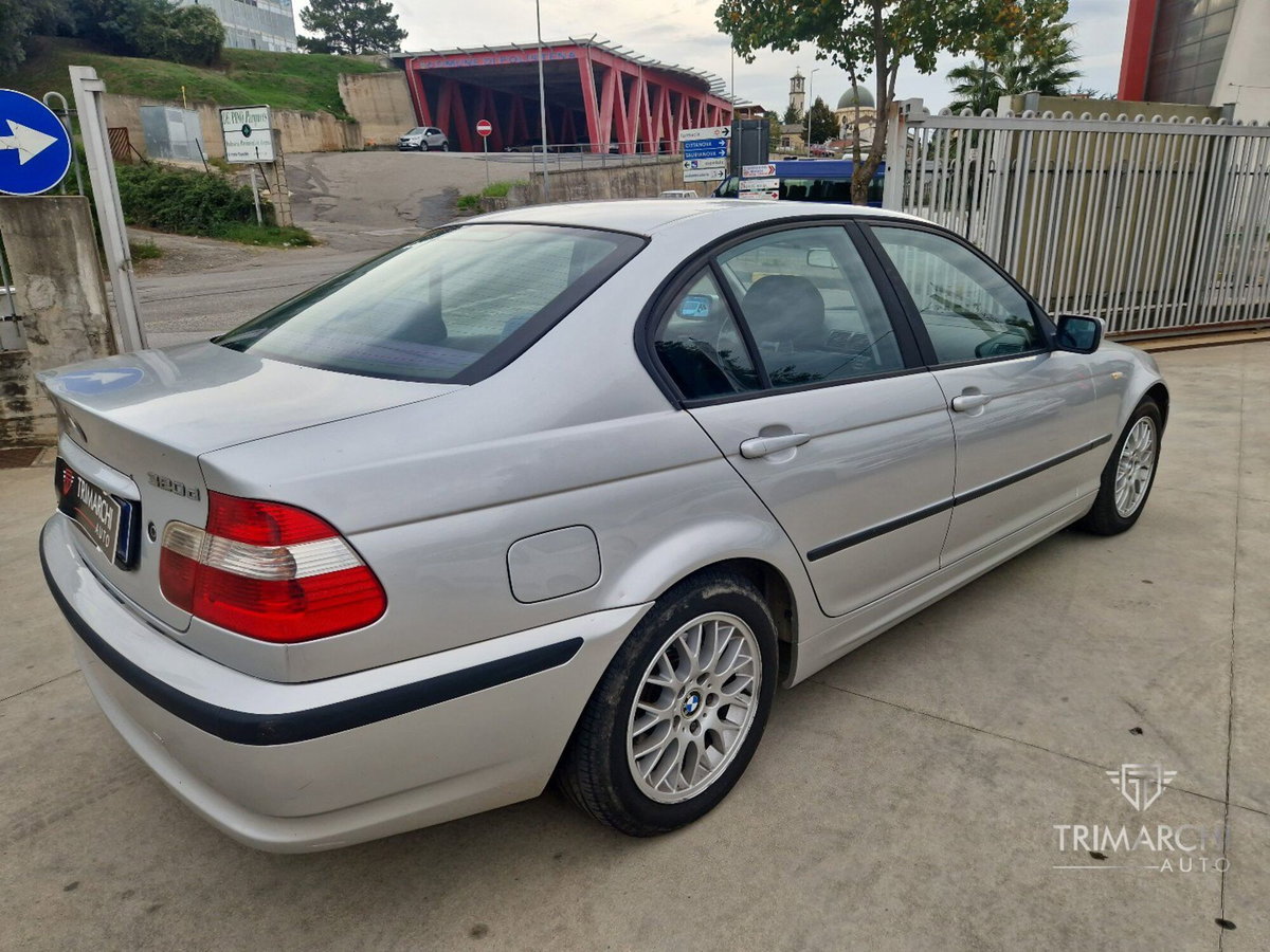 BMW Serie 3 320d turbodiesel cat 4 porte Eletta (5)