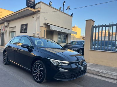 Volkswagen Golf Variant 2.0 TDI SCR DSG Life usata