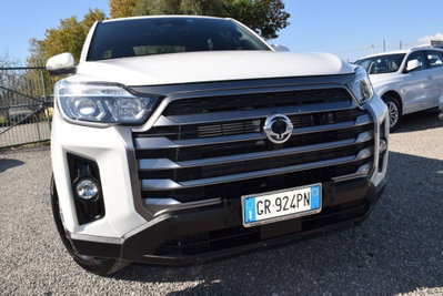 Ssangyong Rexton 2.2 4WD Dream (2)