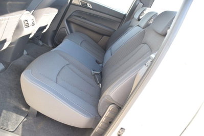 Ssangyong Rexton 2.2 4WD Dream (7)