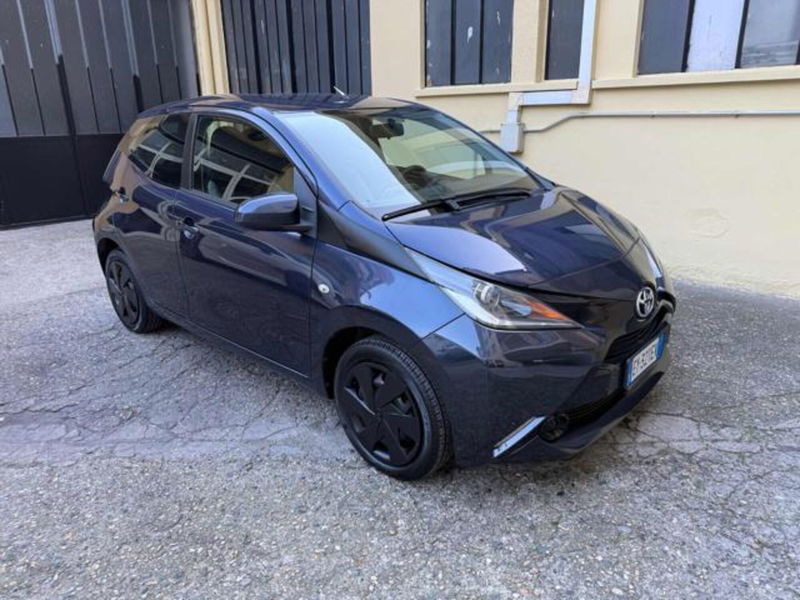 Toyota Aygo 1.0 VVT-i 69 CV 5 porte x-clusiv
