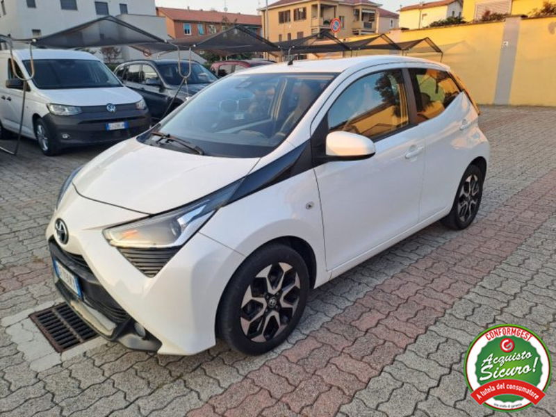Toyota Aygo Connect 1.0 VVT-i 72 CV 5 porte x-fun