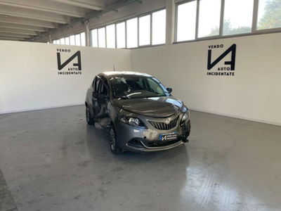 Lancia Ypsilon 1.0 FireFly 5 porte S&S Hybrid Gold Plus usata