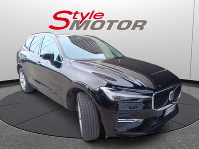Volvo XC60 B4 (d) AWD Geartronic Momentum Pro usata