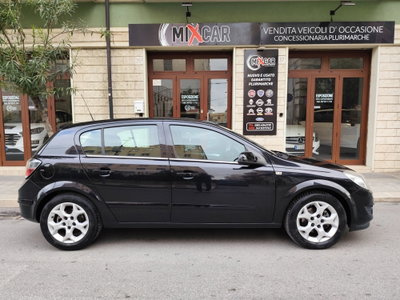 Opel Astra 1.7 CDTI 110CV 5 porte Cosmo (10)