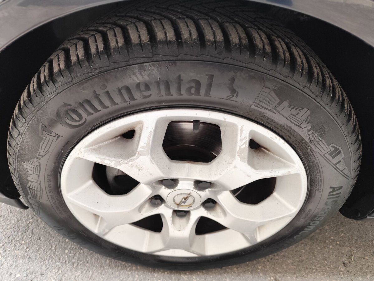 Opel Astra 1.7 CDTI 110CV 5 porte Cosmo (18)