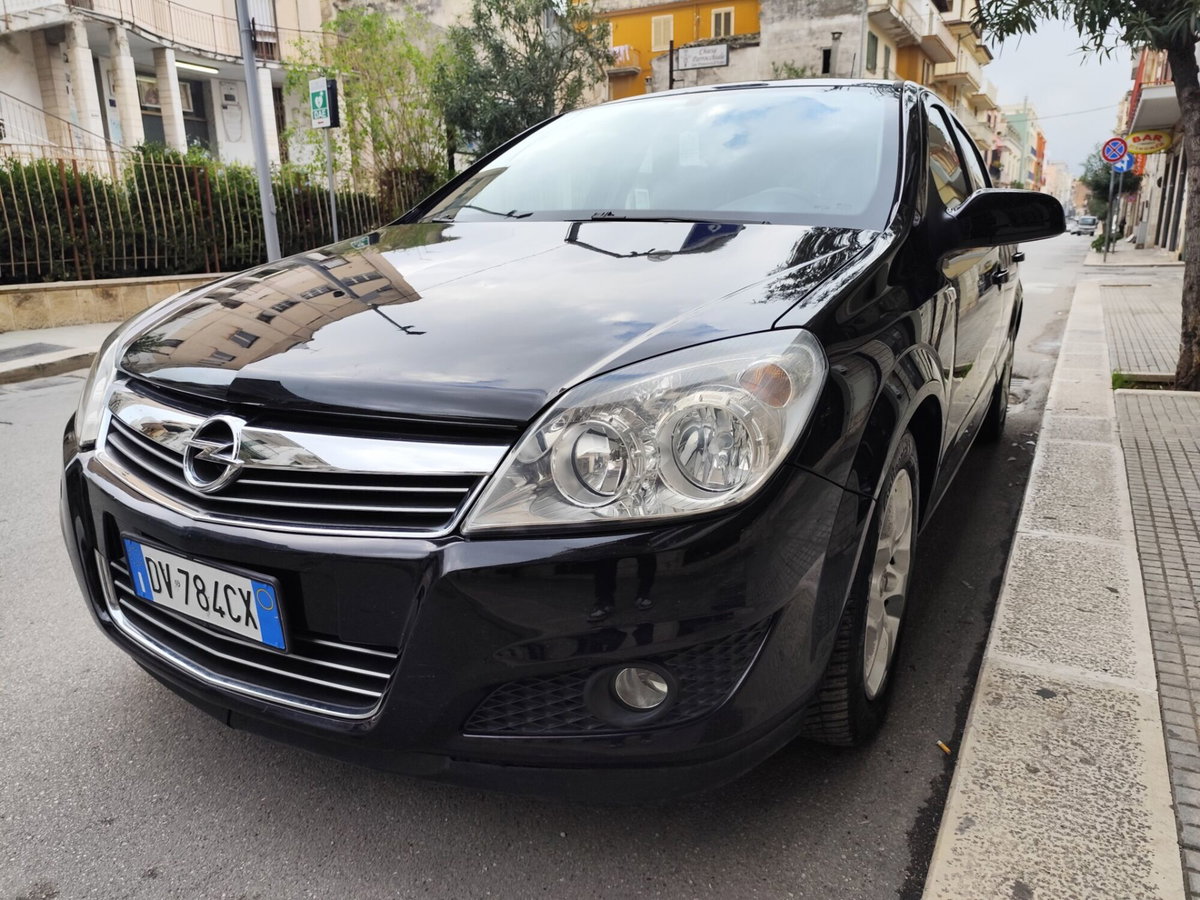 Opel Astra 1.7 CDTI 110CV 5 porte Cosmo (3)