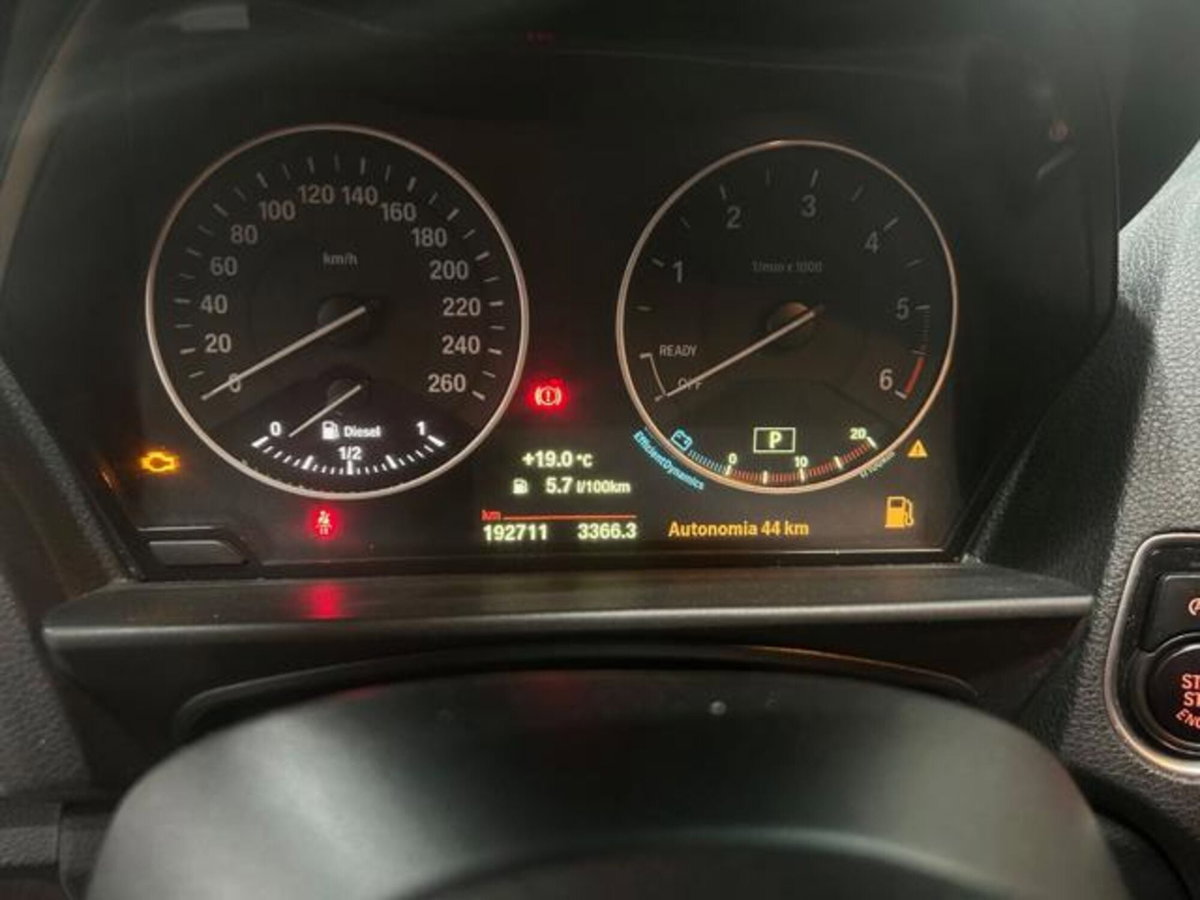 BMW Serie 1 116d 2.0 116CV cat 5 porte Attiva DPF (13)