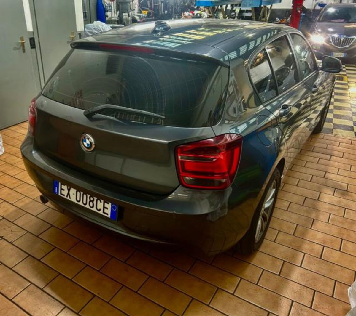 BMW Serie 1 116d 2.0 116CV cat 5 porte Attiva DPF (4)