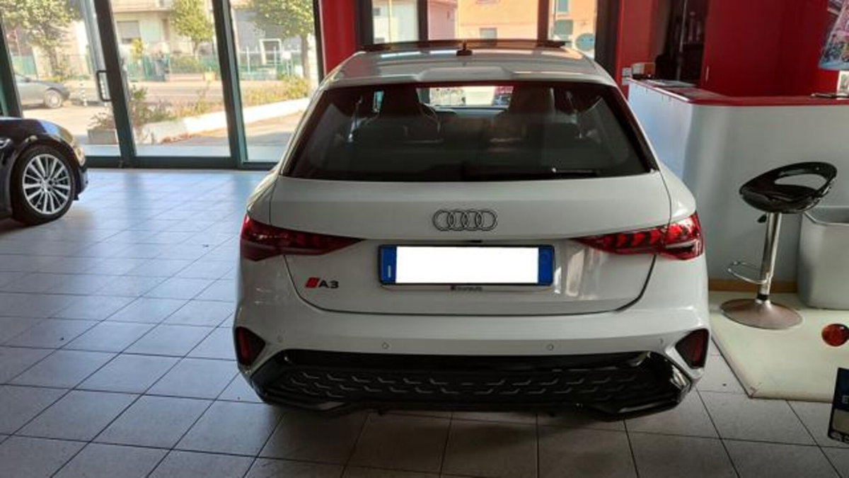 Audi A3 Sportback 35 TDI S line edition (4)