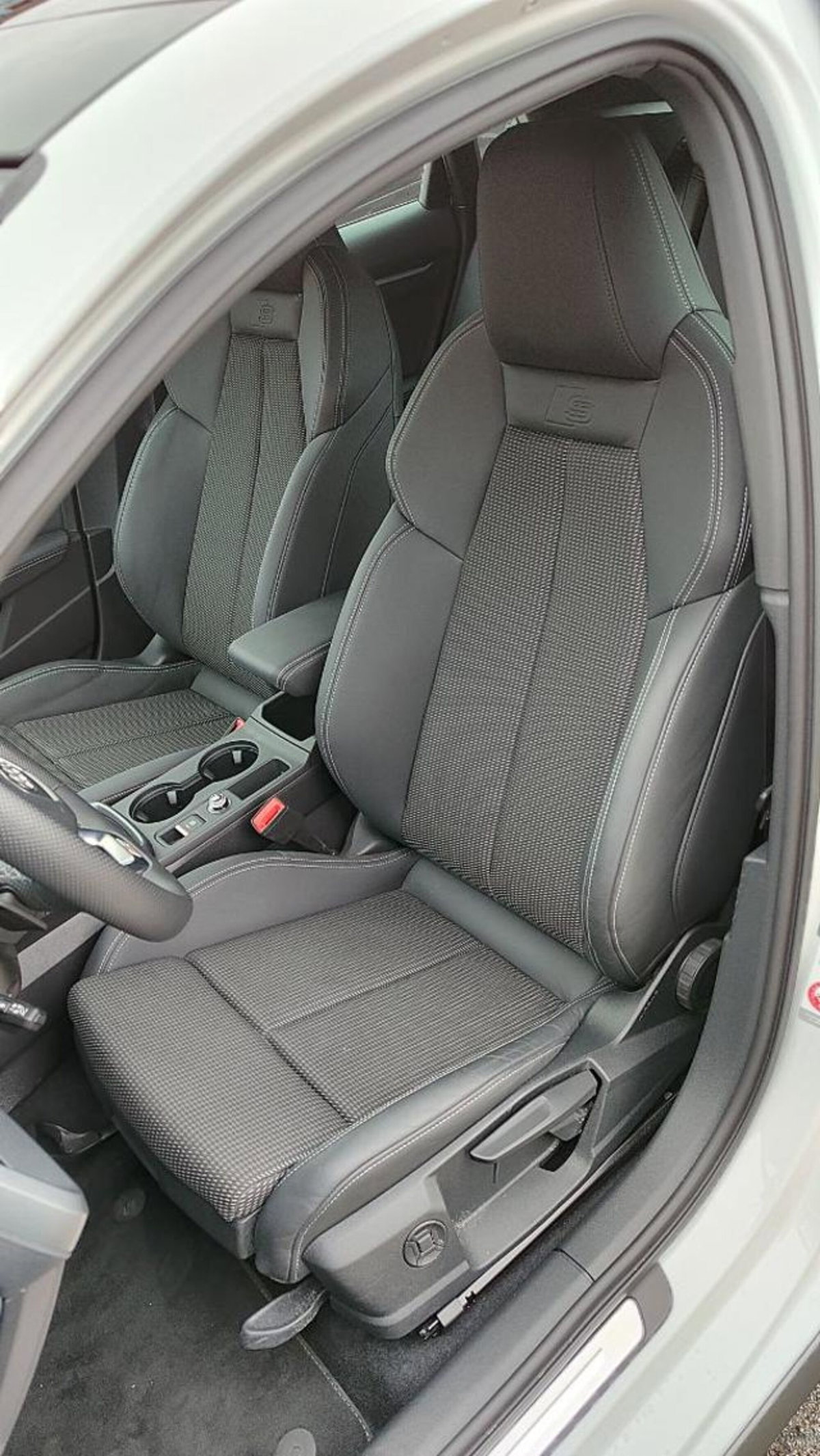 Audi A3 Sportback 35 TDI S line edition (7)