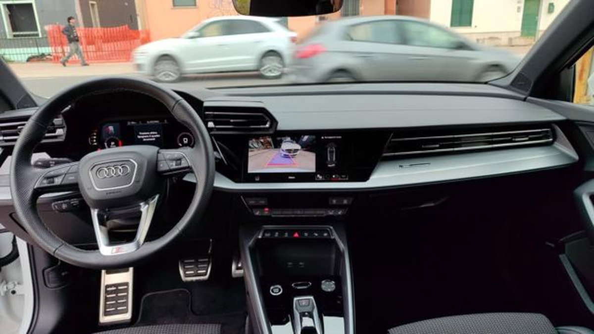 Audi A3 Sportback 35 TDI S line edition (9)