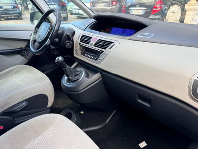 Citroen C4 Picasso 1.6 HDi 110 FAP Elegance (3)