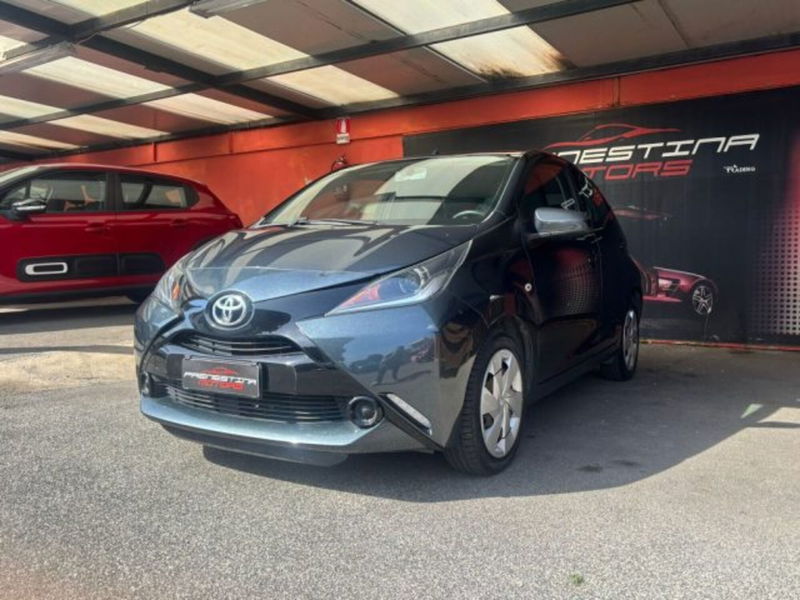 Toyota Aygo 1.0 VVT-i 69 CV 5 porte x-black TSS