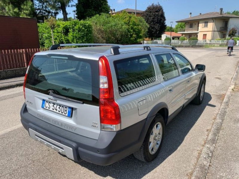 Volvo XC70 2.4 D5 20V cat AWD Summum