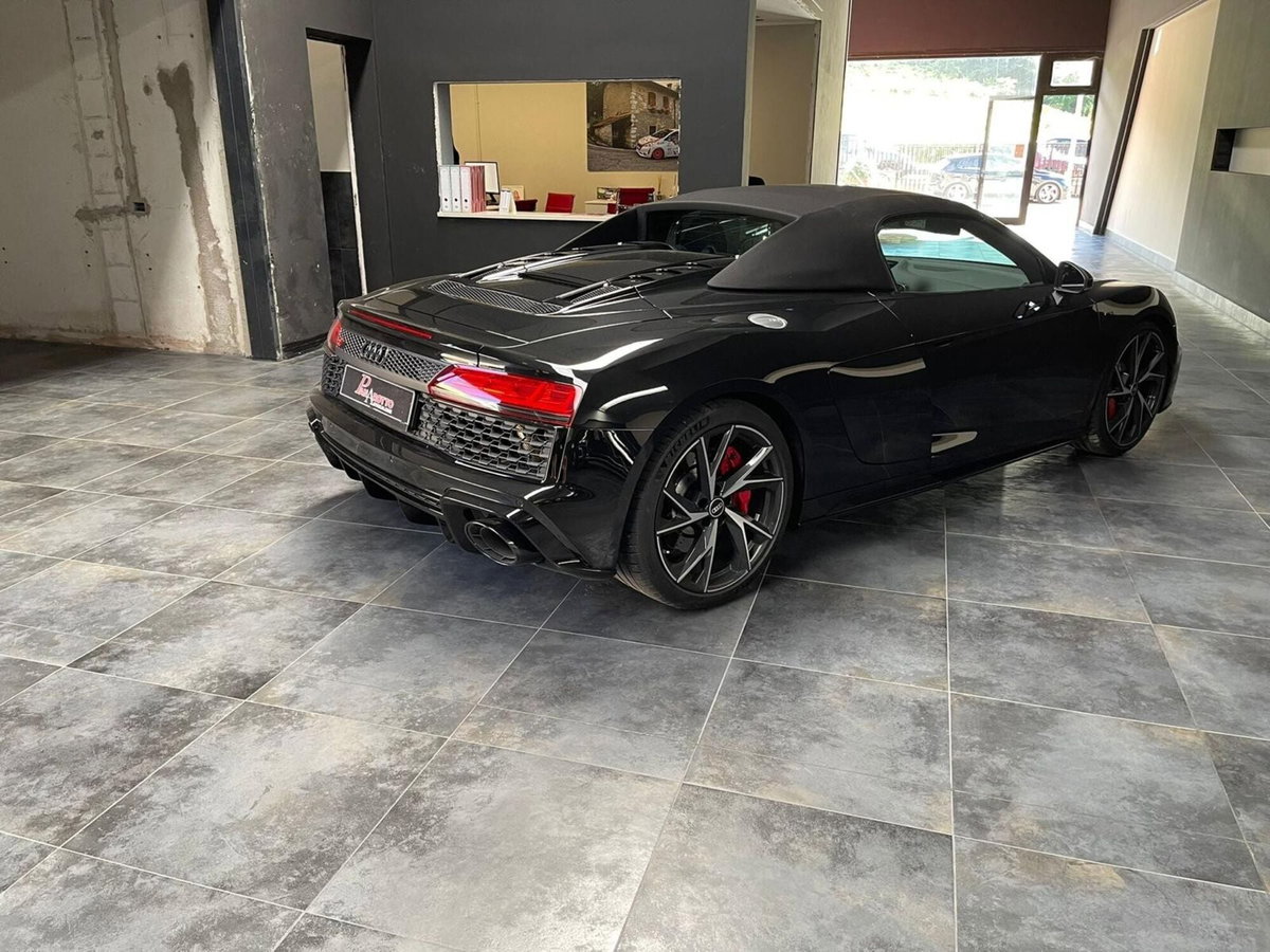 Audi R8 Cabrio Spyder V10 RWD S tronic (16)