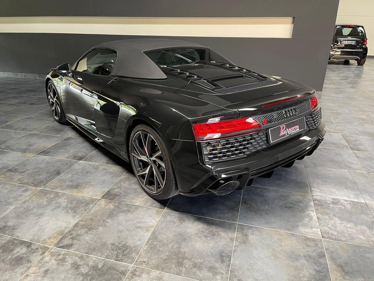 Audi R8 Cabrio Spyder V10 RWD S tronic (18)