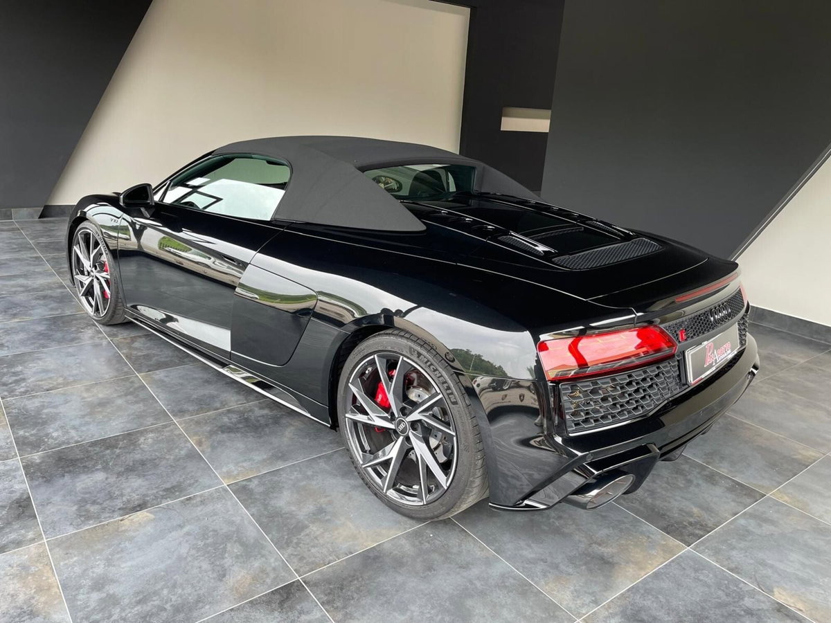 Audi R8 Cabrio Spyder V10 RWD S tronic (5)