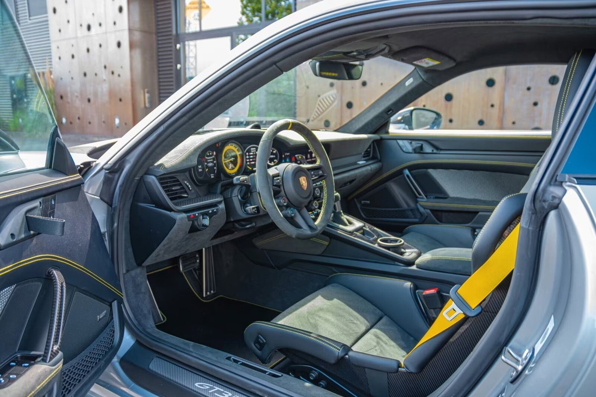 Porsche 911 Coupé 4.0 GT3 RS auto (6)