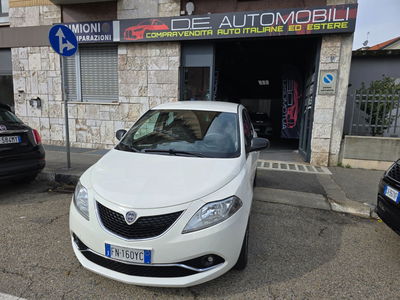 Lancia Ypsilon 1.2 69 CV 5 porte Platinum usata