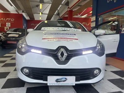 Renault Clio 1.2 75CV 5 porte Live usata