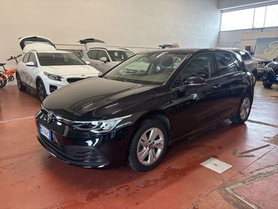 Volkswagen Golf 1.0 eTSI EVO DSG Life usata
