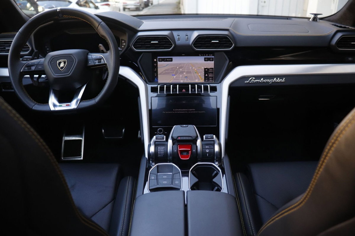Lamborghini Urus 4.0 (2)
