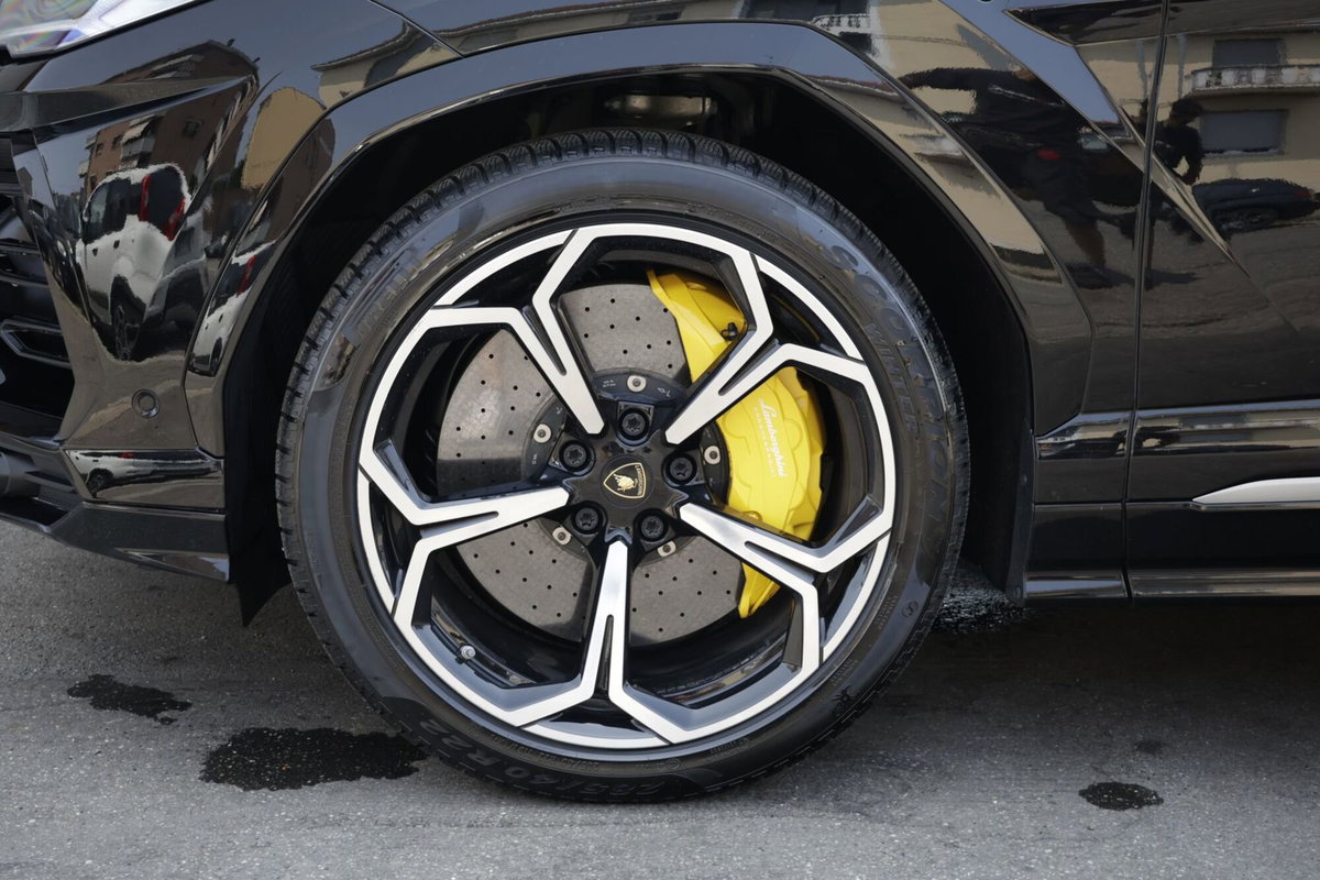 Lamborghini Urus 4.0 (5)