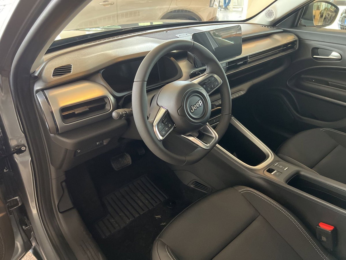 Jeep Avenger 1.2 turbo Altitude fwd 100cv (10)