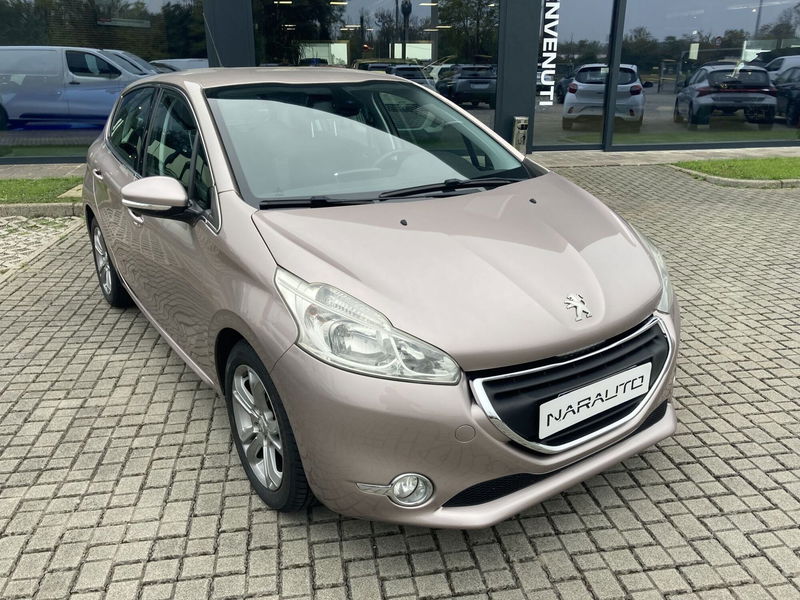 Peugeot 208 VTi 82 CV 5 porte Allure