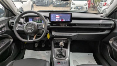 Jeep Avenger 1.2 turbo Altitude fwd 100cv (7)