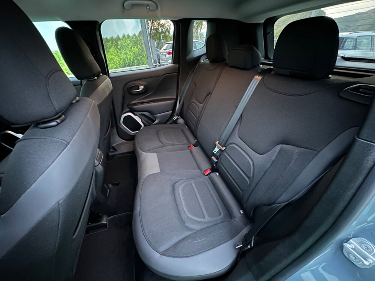 Jeep Renegade 2.0 Mjt 140CV 4WD Active Drive Limited (8)