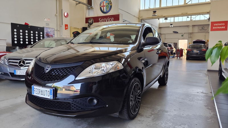 Lancia Ypsilon 1.2 69 CV 5 porte GPL Ecochic Elefantino Blu