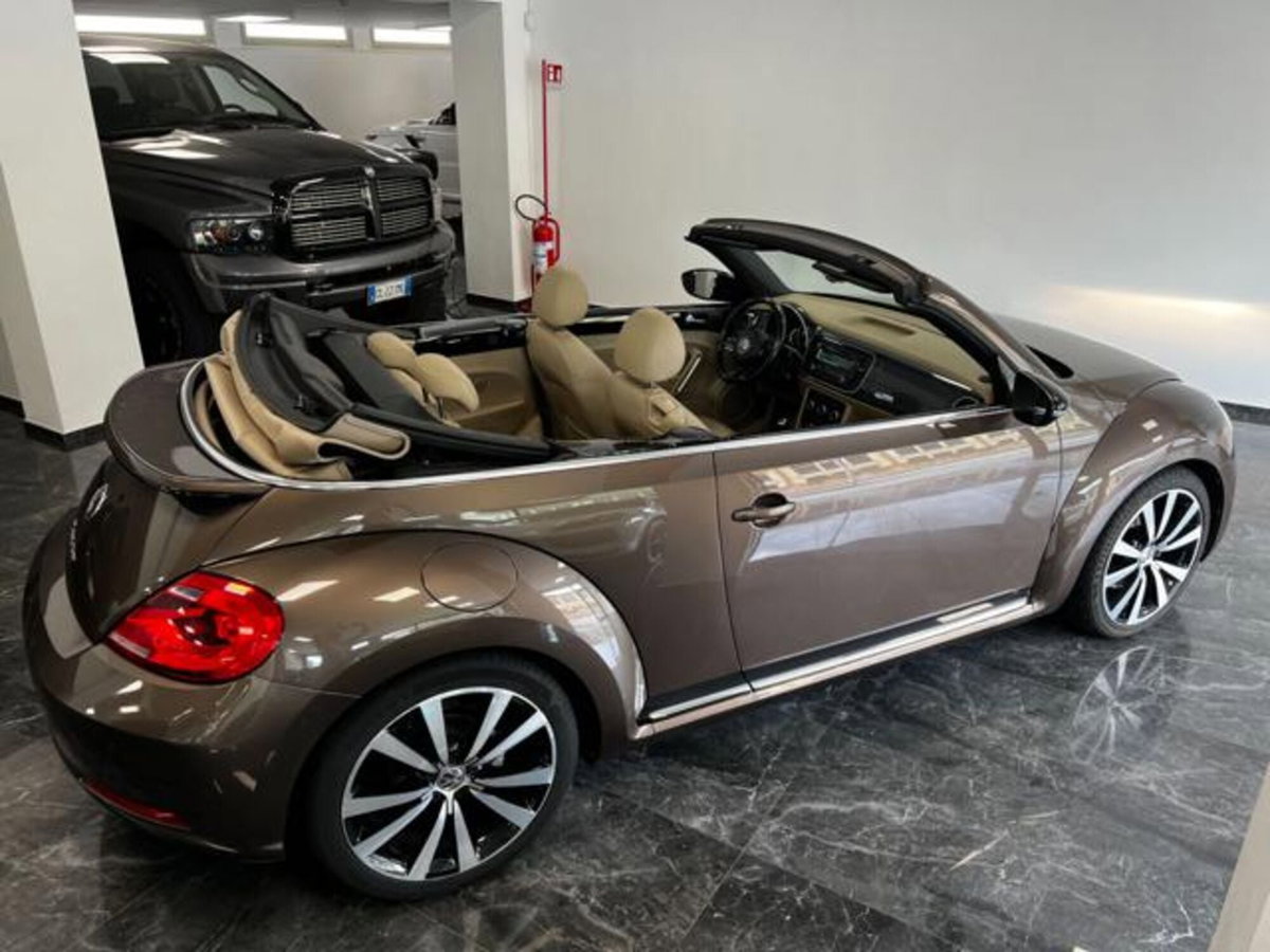 Volkswagen Maggiolino Cabrio 1.4 TSI Sport (10)