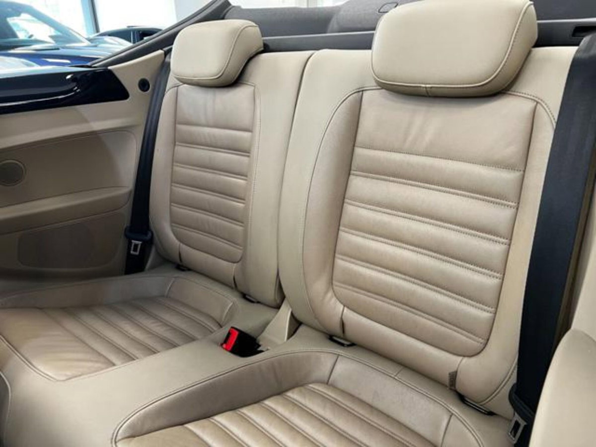 Volkswagen Maggiolino Cabrio 1.4 TSI Sport (14)