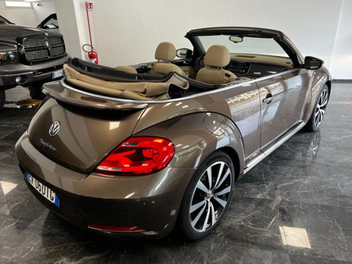 Volkswagen Maggiolino Cabrio 1.4 TSI Sport (9)