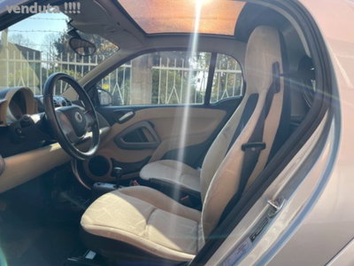 smart Fortwo 1000 52 kW MHD coupé pure (11)