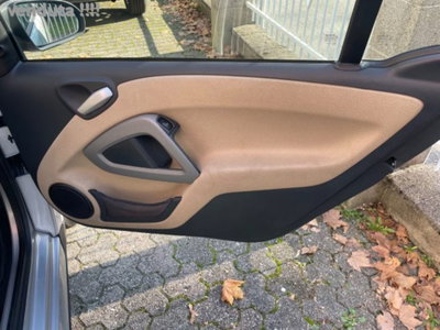 smart Fortwo 1000 52 kW MHD coupé pure (12)