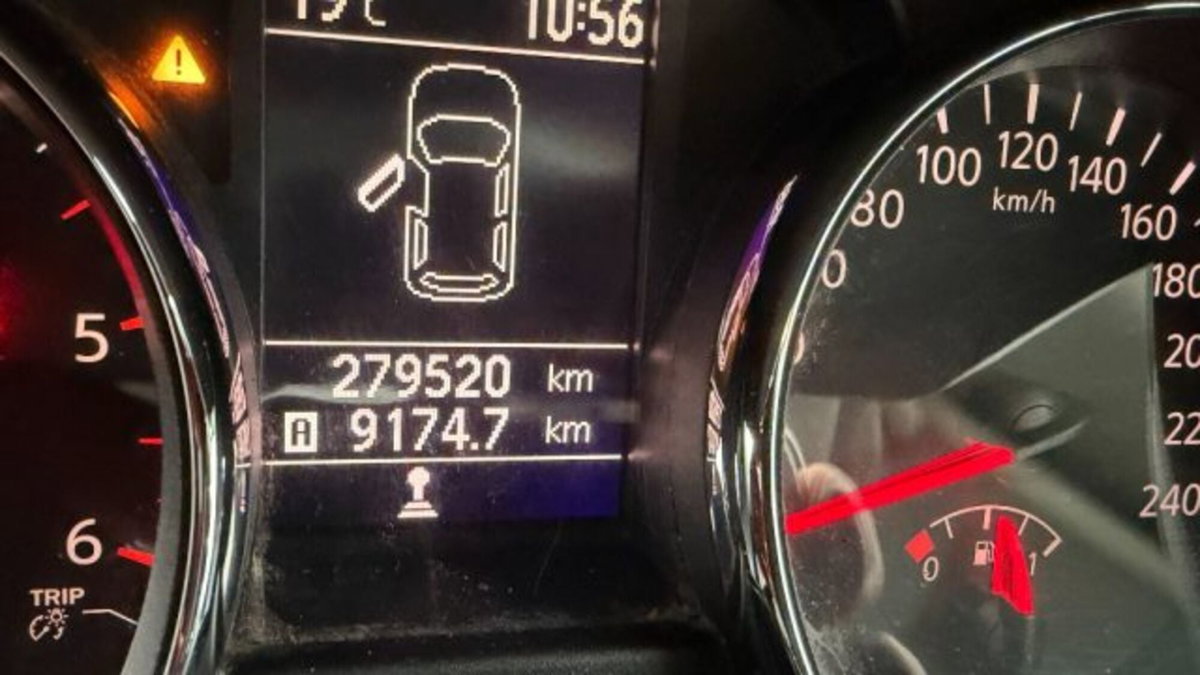 Nissan Qashqai 1.5 dCi Visia (7)