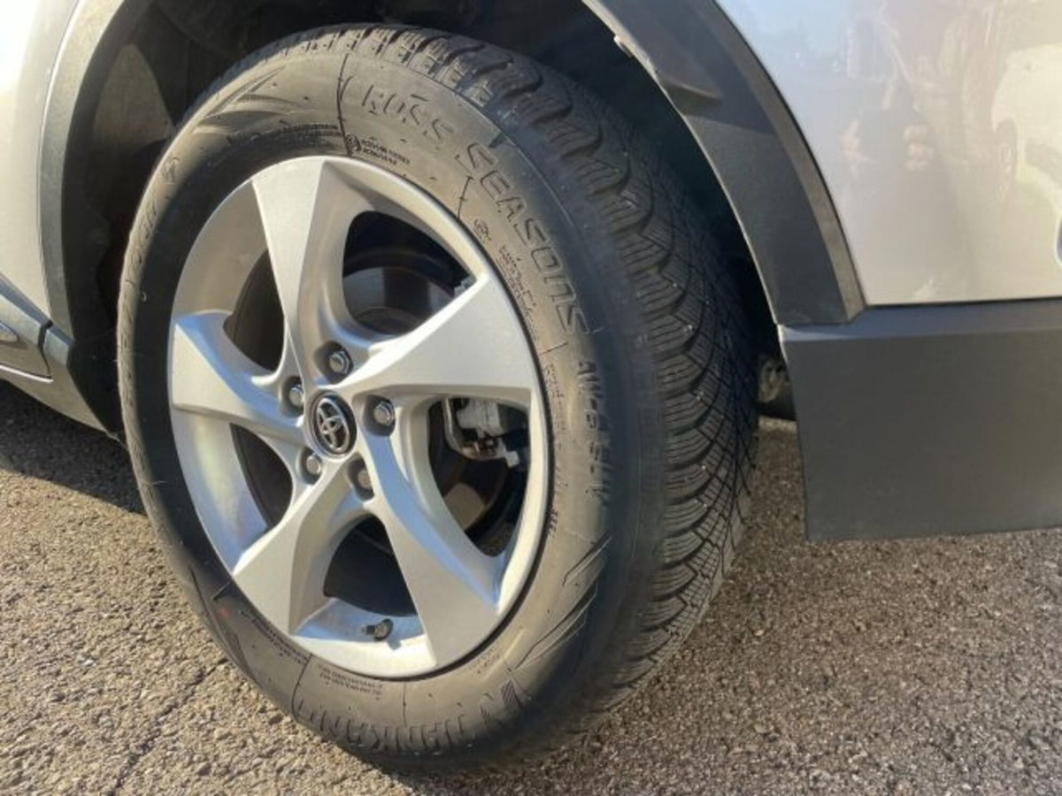 Toyota Toyota C-HR 1.8 Hybrid E-CVT Active (17)