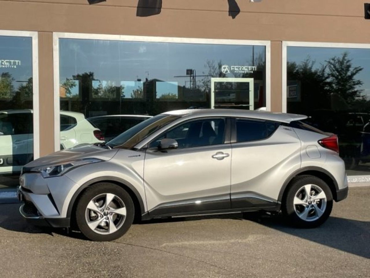 Toyota Toyota C-HR 1.8 Hybrid E-CVT Active (3)