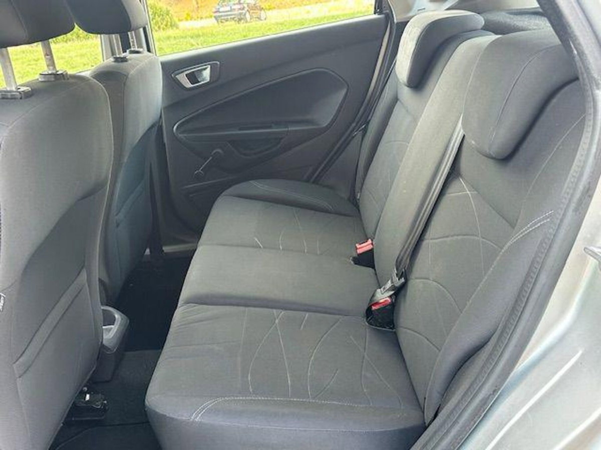 Ford Fiesta 1.0 80CV 5 porte (11)
