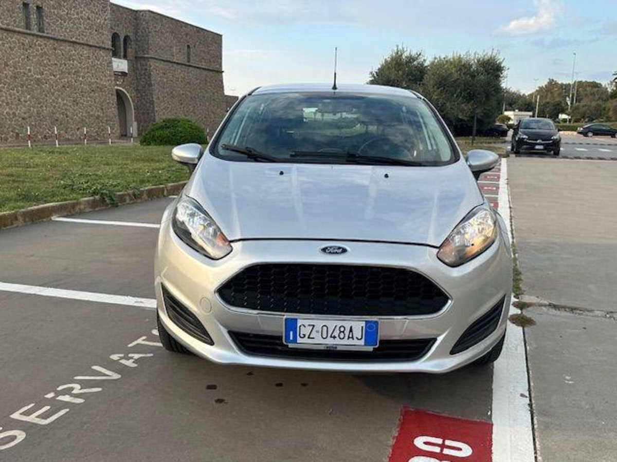 Ford Fiesta 1.0 80CV 5 porte (2)