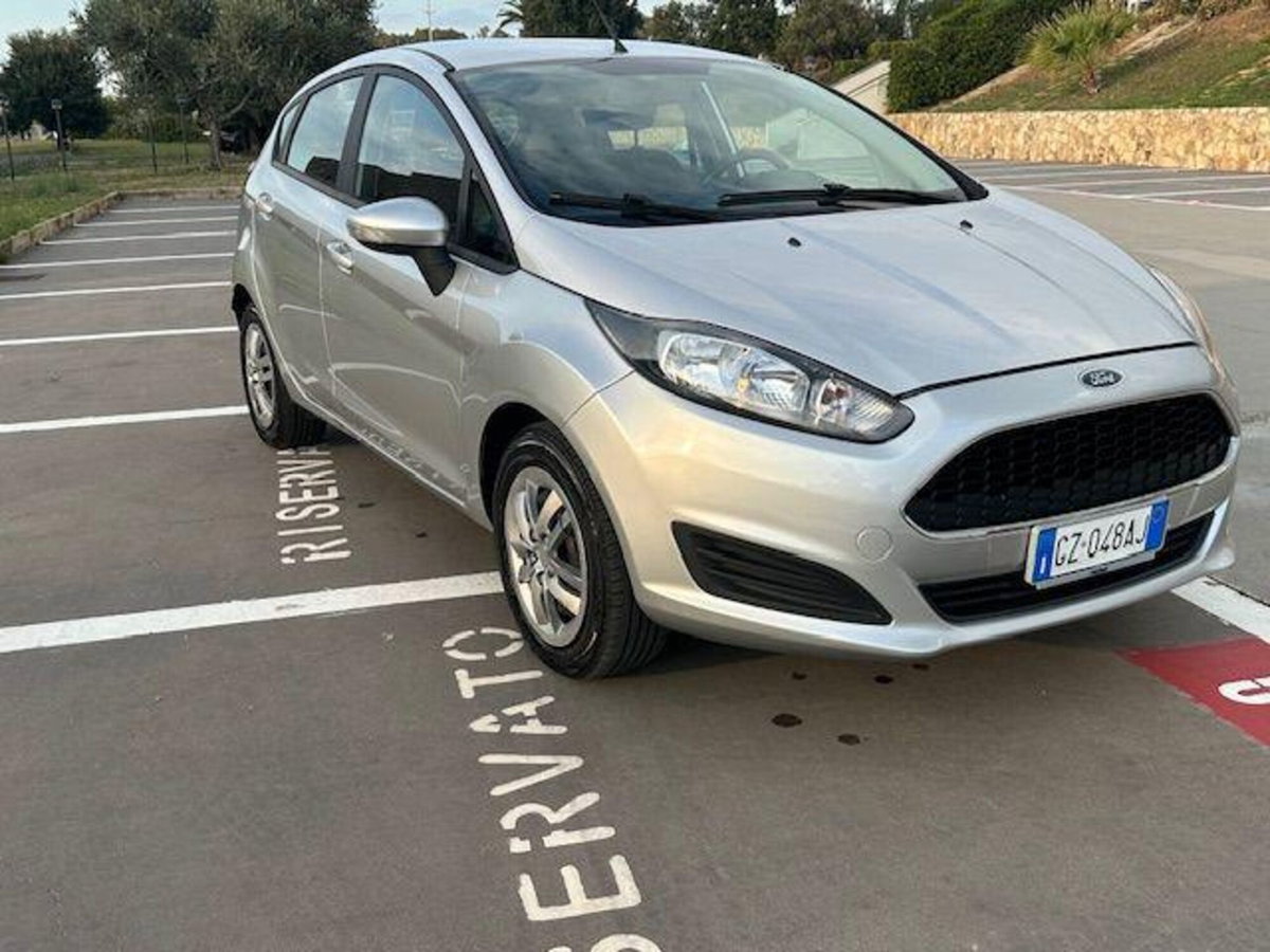 Ford Fiesta 1.0 80CV 5 porte (3)