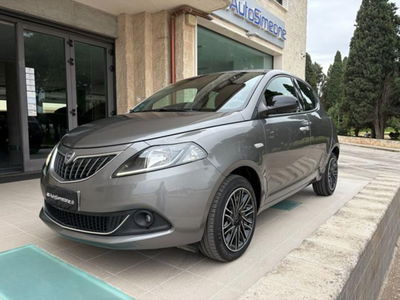 Lancia Ypsilon 1.0 FireFly 5 porte S&S Hybrid Ecochic Gold usata