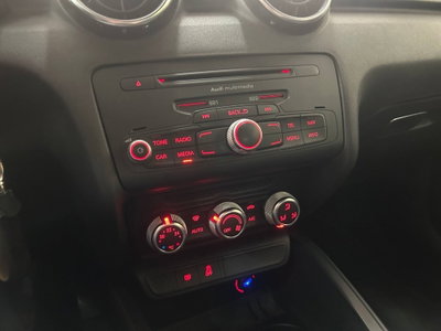 Audi A1 1.6 TDI 105 CV S line edition plus (17)